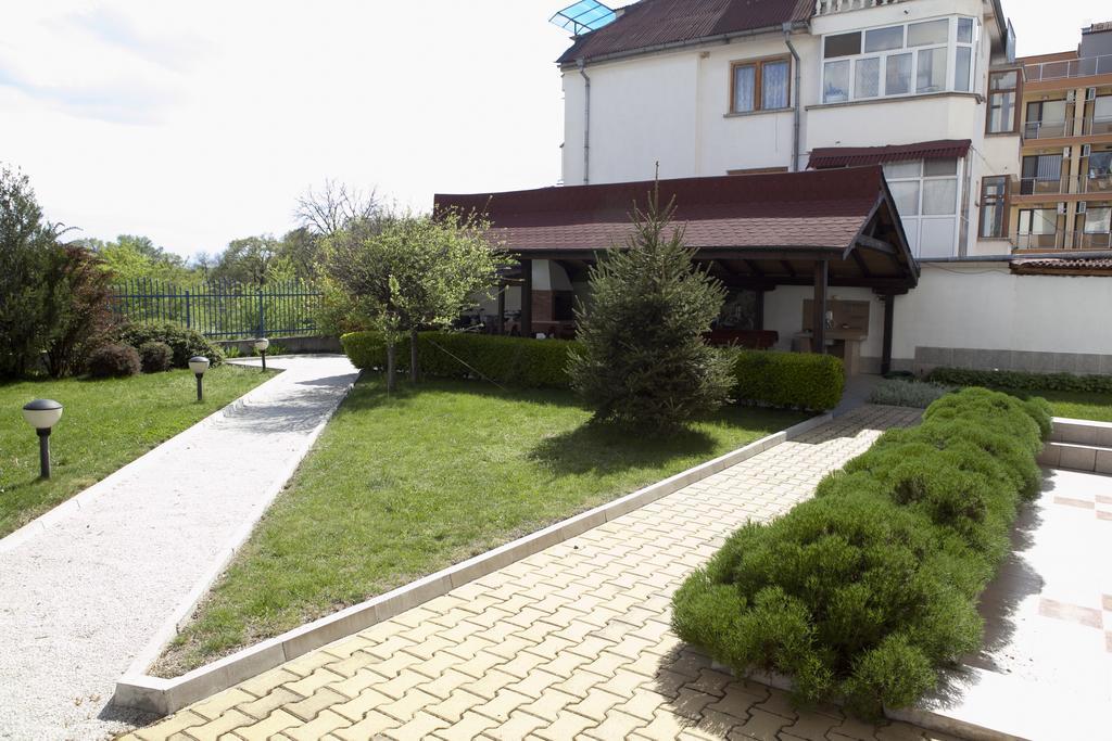 Spa Villa Crystal Hisarya Exterior foto