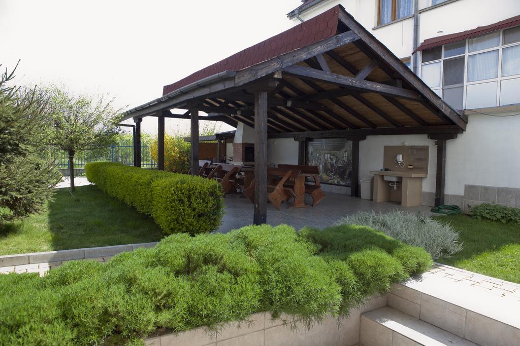 Spa Villa Crystal Hisarya Exterior foto